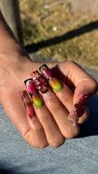Nail art elaborada